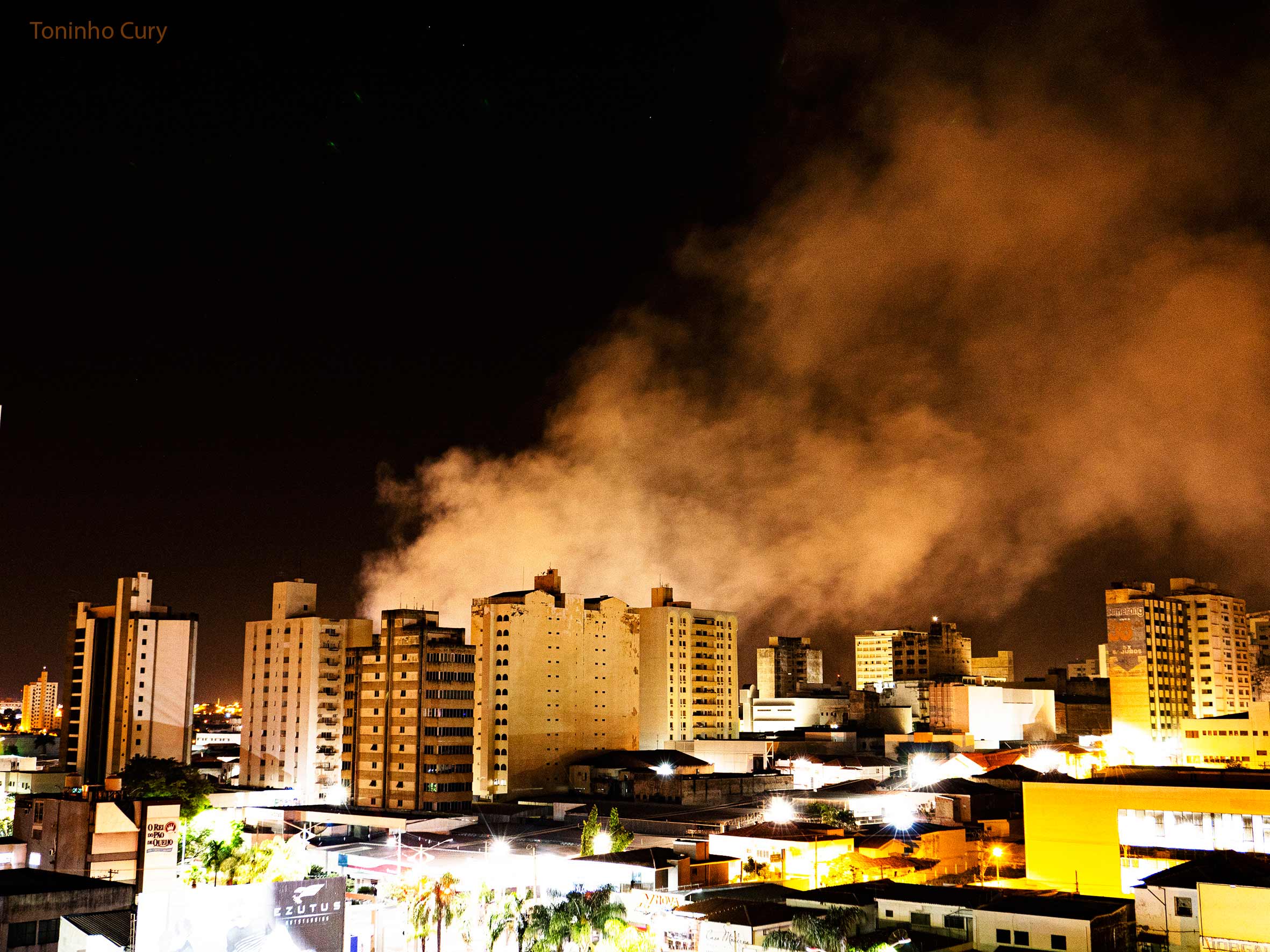 Quando o Shopping Azul ficou cinza